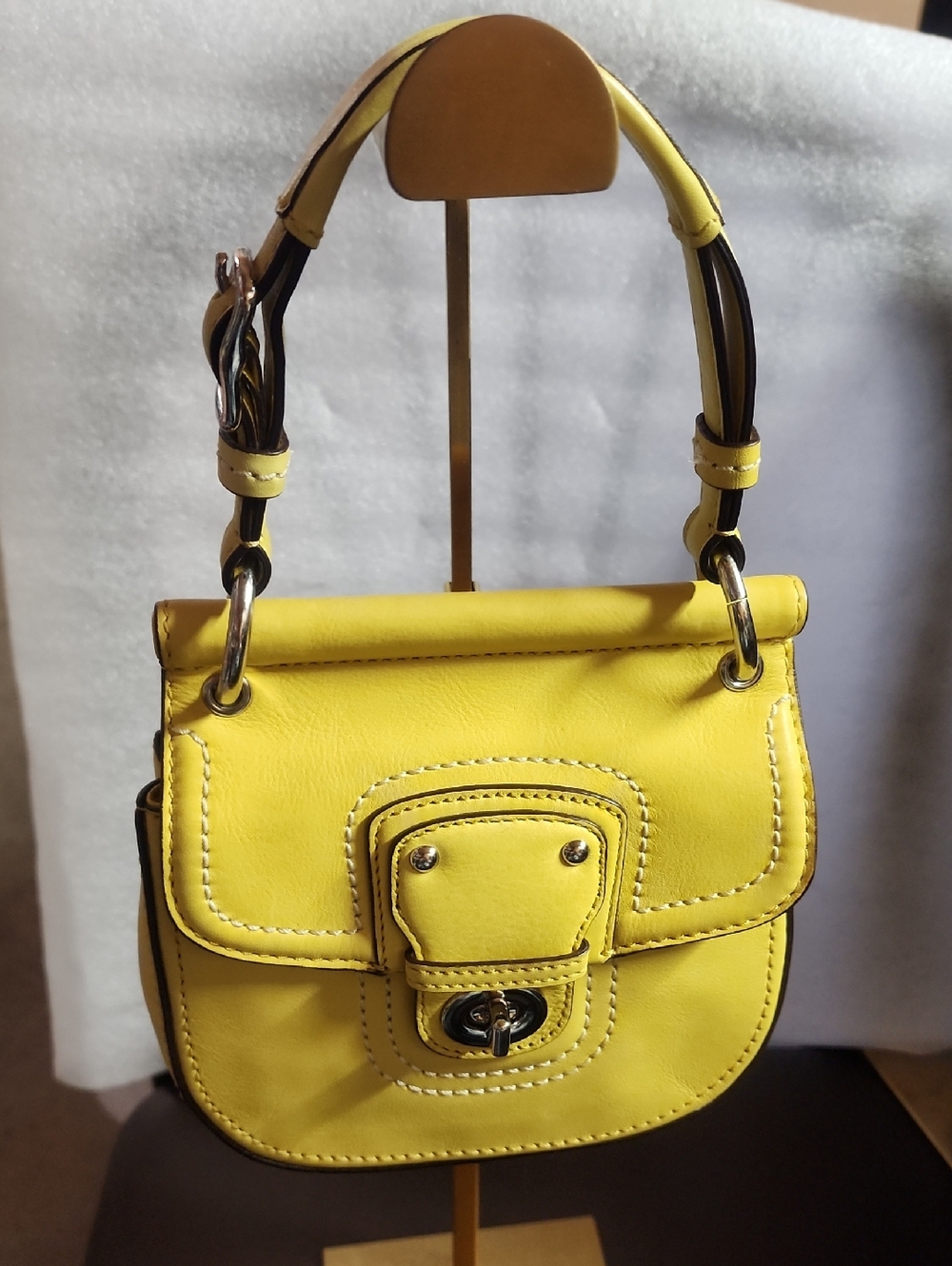 Coach 2012 Legacy Mini Willis Leather Carry/Crossbody 3 Hang Tags Euc - Picture 17 of 17